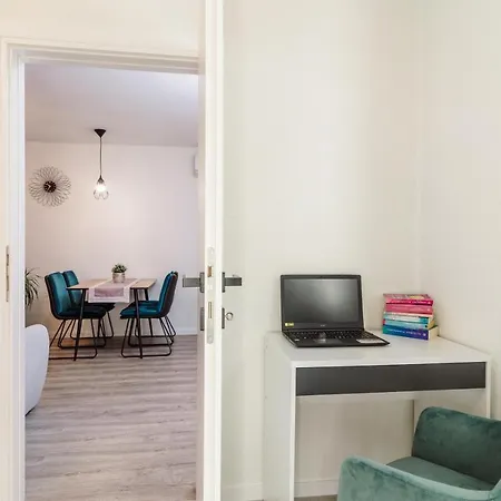 Apartment **stone House ** Center ** Old Town *