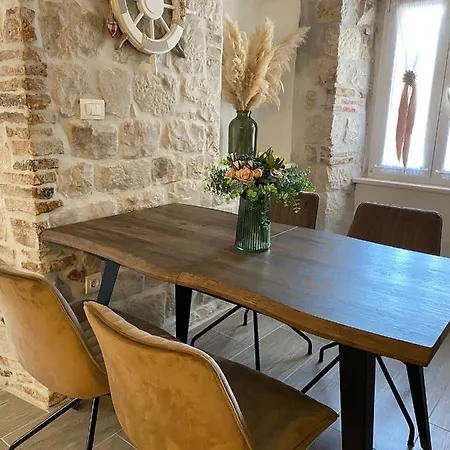 Apartment **stone House ** Center ** Old Town Trogir