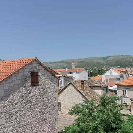 **stone House ** Center ** Old Town Apartment