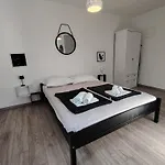 Appartement **stone House ** Center ** Old Town