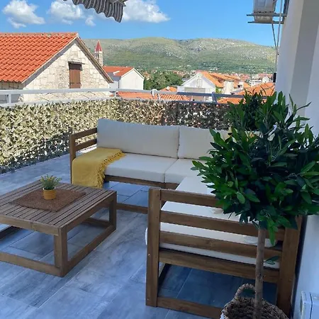 דירה **stone House ** Center ** Old Town *